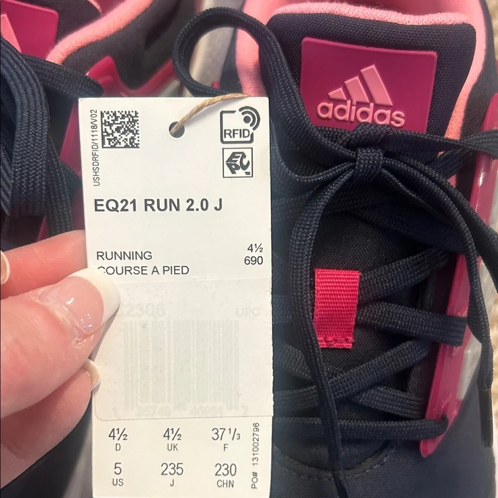 ADIDAS Kids Size 5⭐️NWT💕EQ21 2.0 BOUNCE Sport Elastic Lace Running Shoes